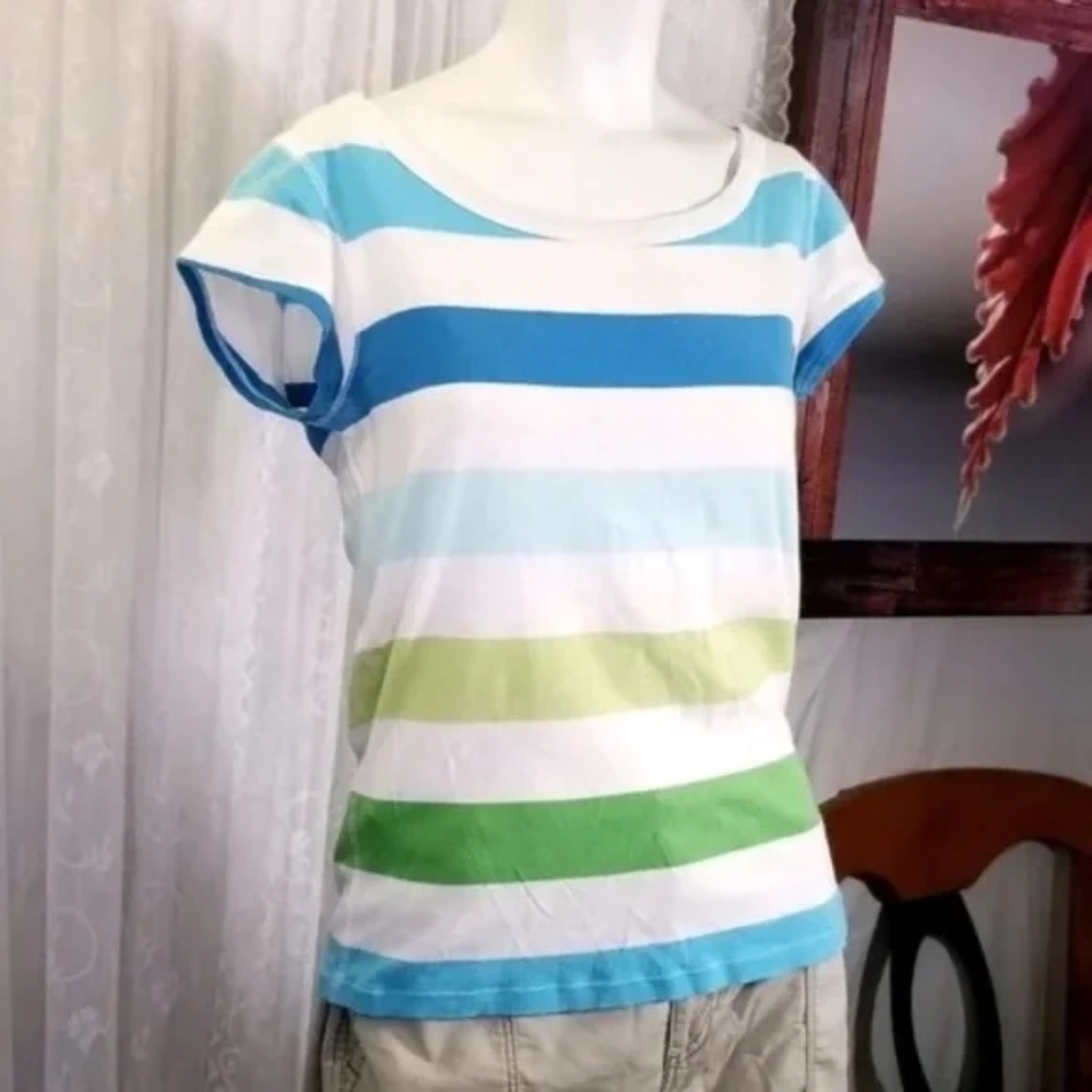 { ❤️ $5 } GAP Wide Striped Tee